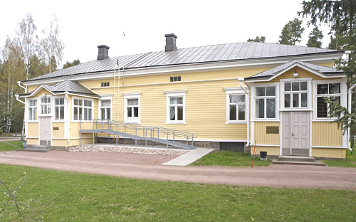 Ahlaisten seurakuntakoti Ahlaisten seurakuntakoti