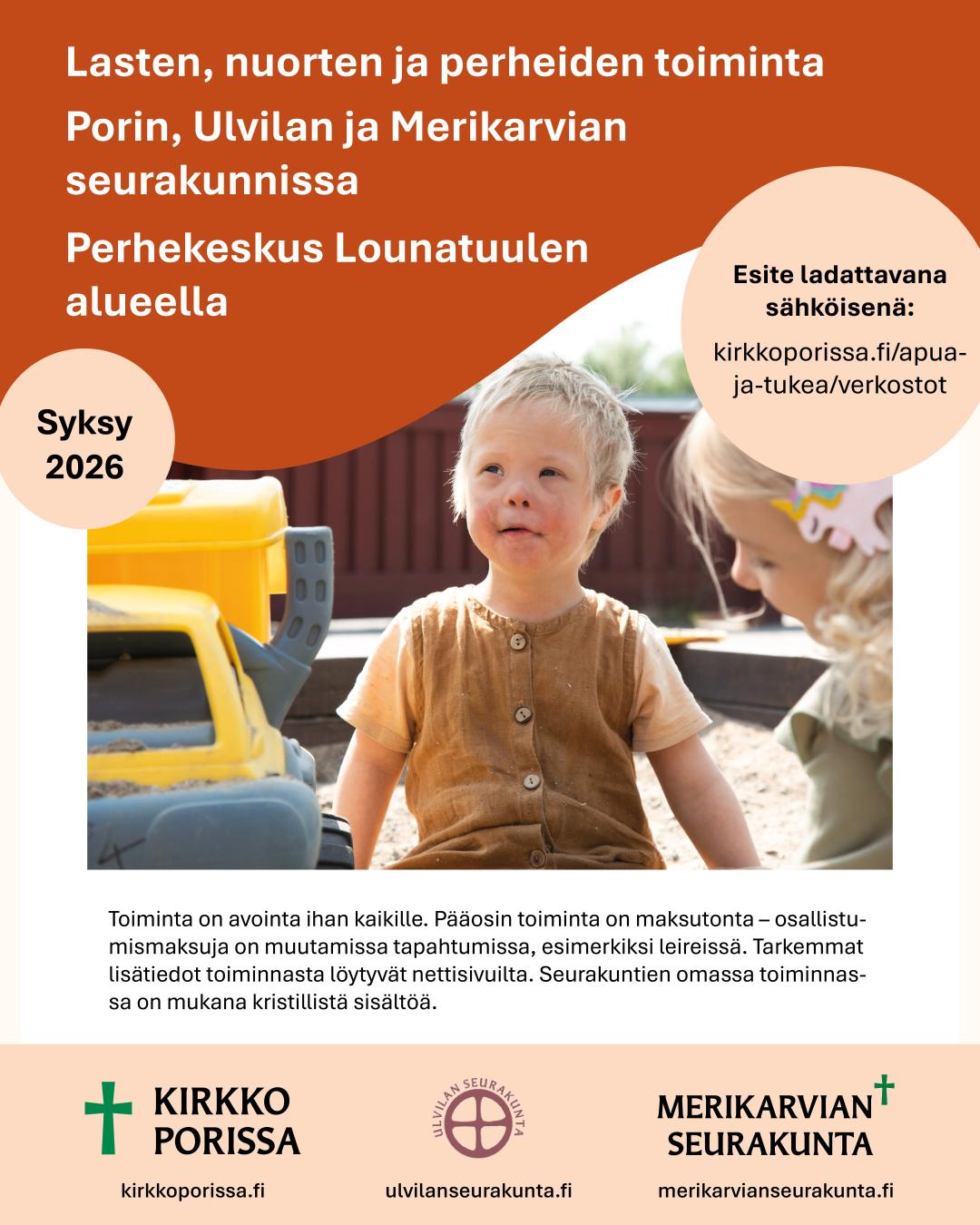 Lasten, nuorten ja perheiden toiminnan vuoden 2026 syysesite. Kaksi lasta hiekkalaatikolla